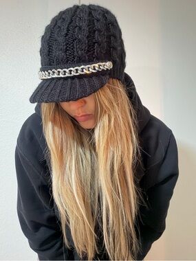 Michael Korts Black Beanie with Silver Chain